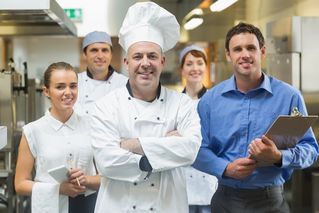 Chef a taking a food hygiene level 3 course